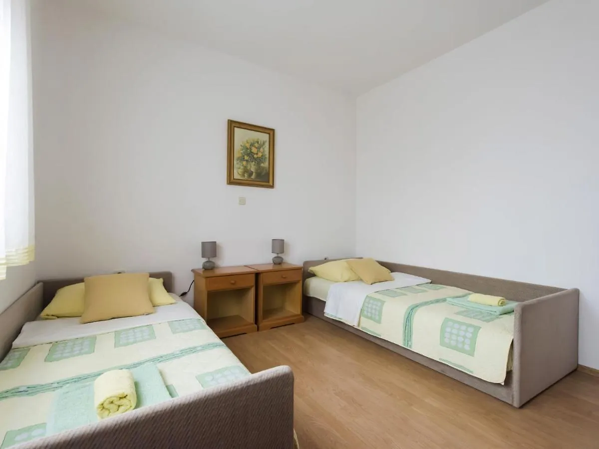Nice Apartment In Starigrad Paklenica With Terrace