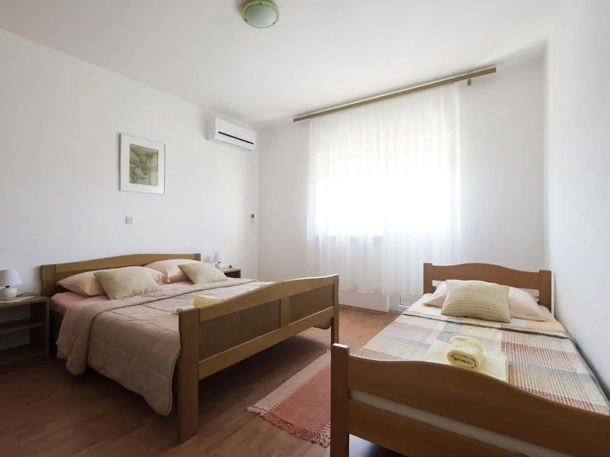 Nice Apartment In Starigrad Paklenica With Terrace