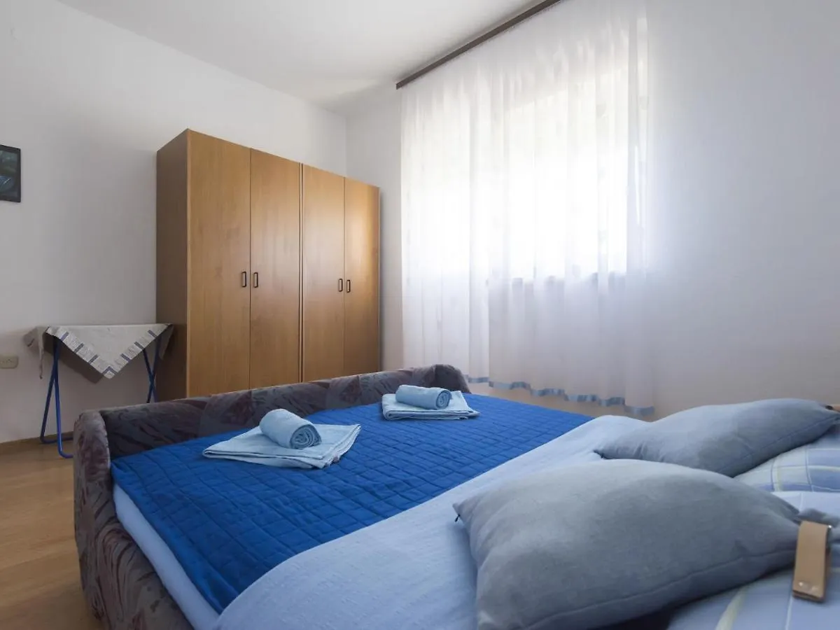 Nice Apartment In Starigrad Paklenica With Terrace